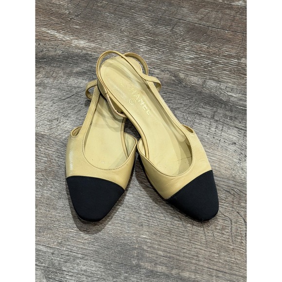 CHANEL Shoes - Chanel Beige Leather Black Cap Toe Slingback Flats CC Logo Made in Italy